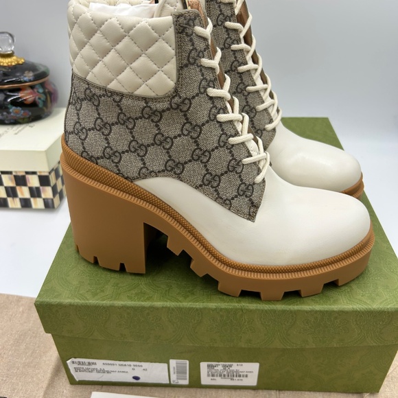 Women’s Gucci, Apollo, GG supreme quilted ankle boots size 42 made in Italy - Picture 6 of 12